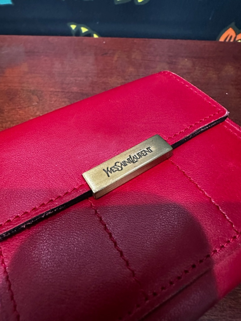 Vintage Yves Saint Laurent Red Leather Wallet Gold Logo Bar Compact YSL - Picture 7 of 10